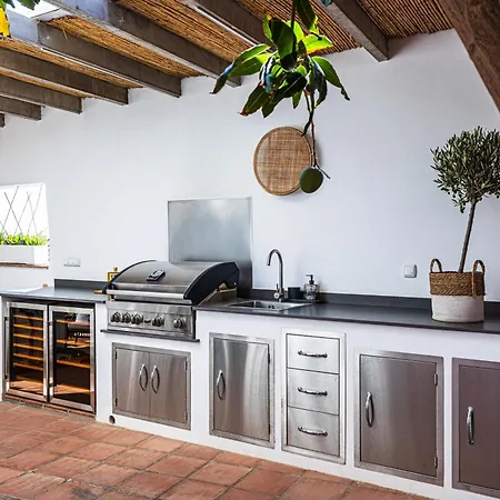 Luxurious In Tamango Hill