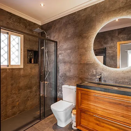 Luxurious In Tamango Hill Vila Torrox